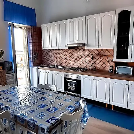 Con Incantevole Panorama باكولي