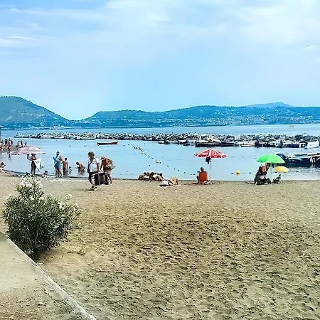 Con Incantevole Panorama Apartamento