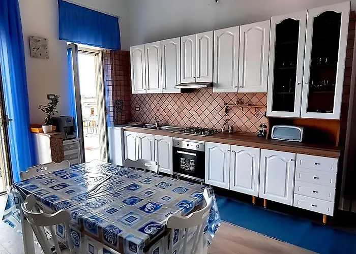 Con Incantevole Panorama Баколи
